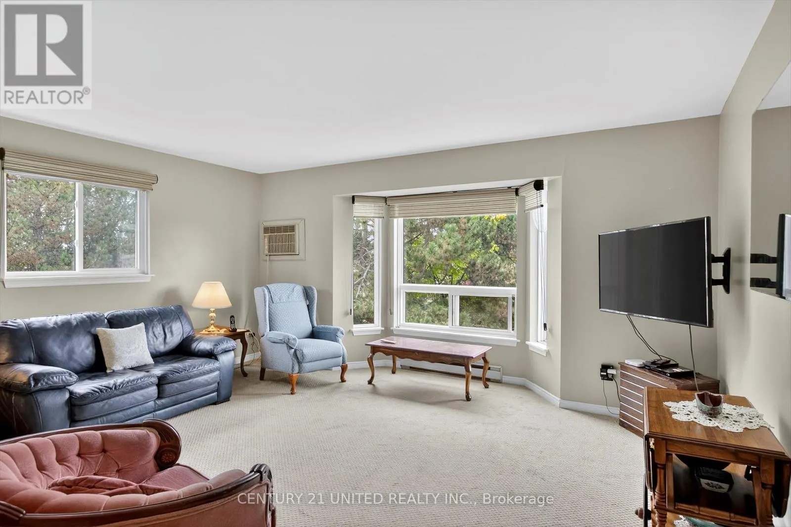 303 - 2020 MAPLERIDGE DRIVE, #303