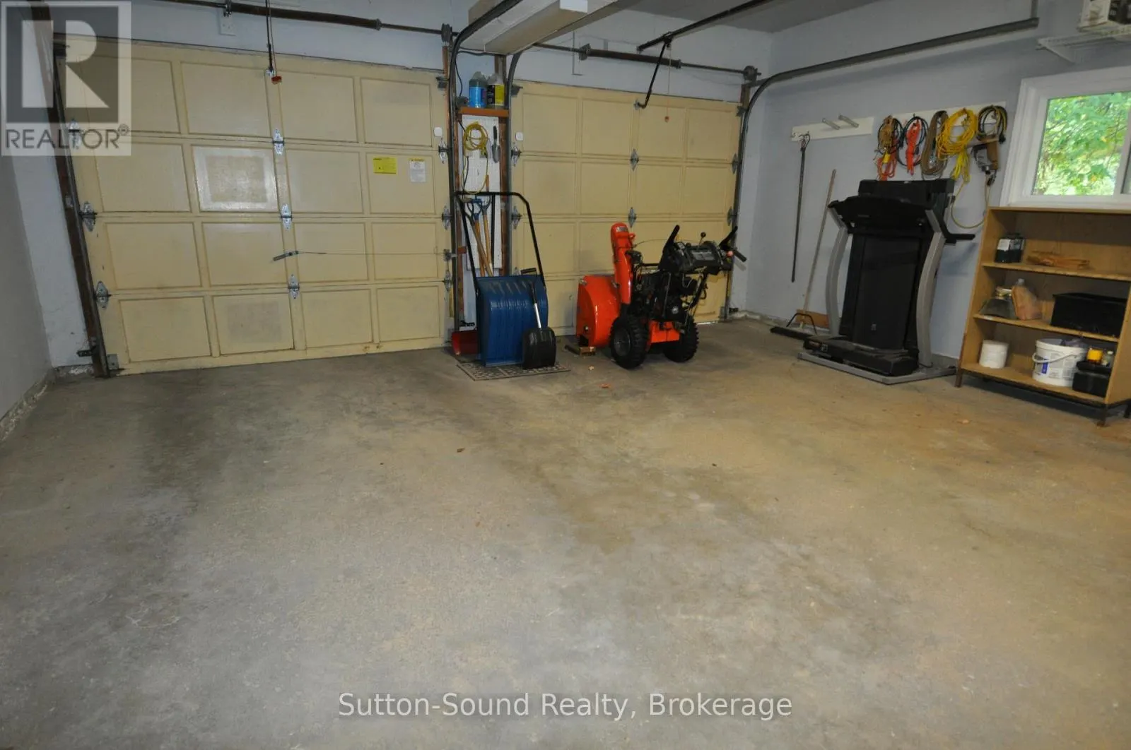 232 FINDEN STREET