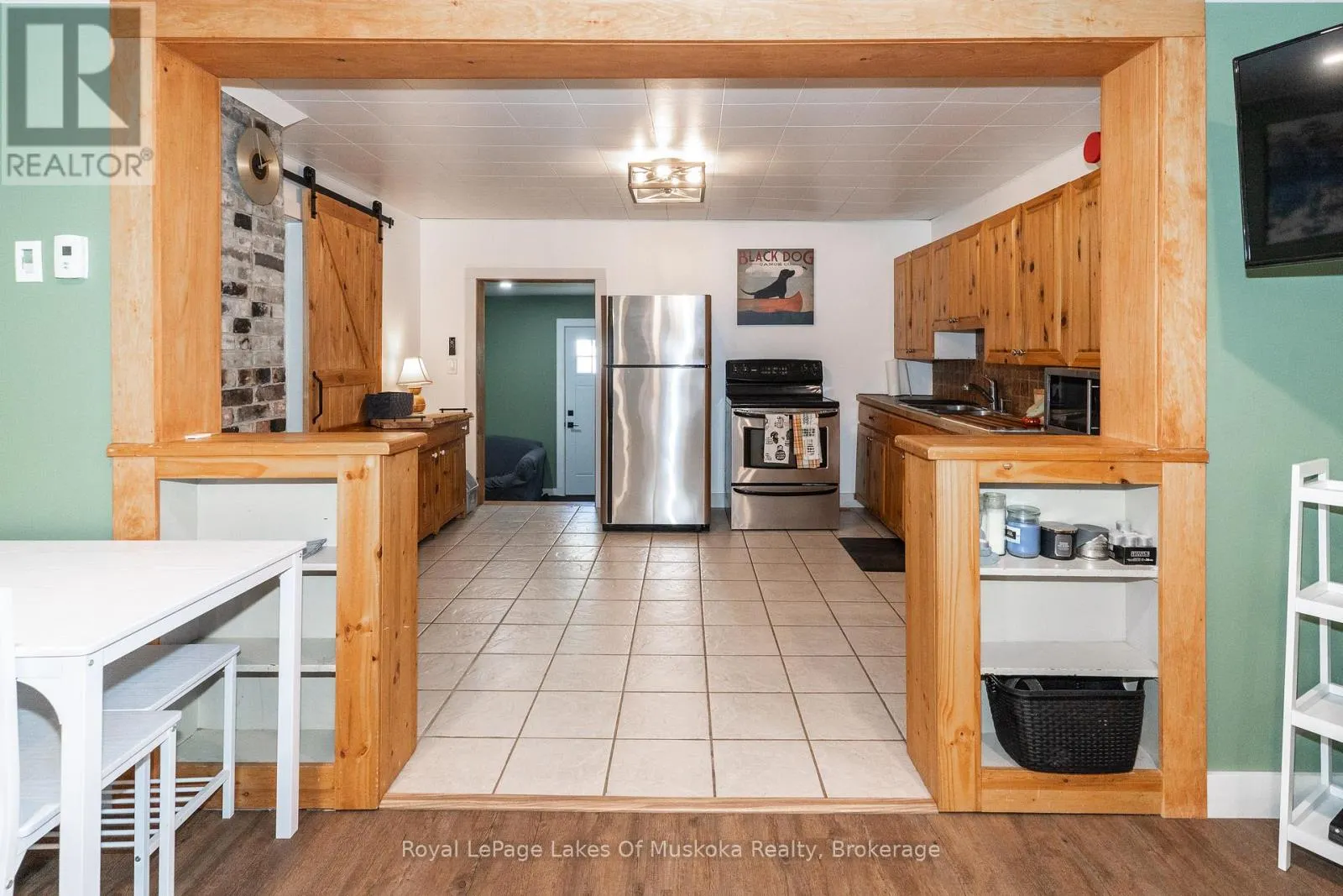 570 PINEDALE ROAD