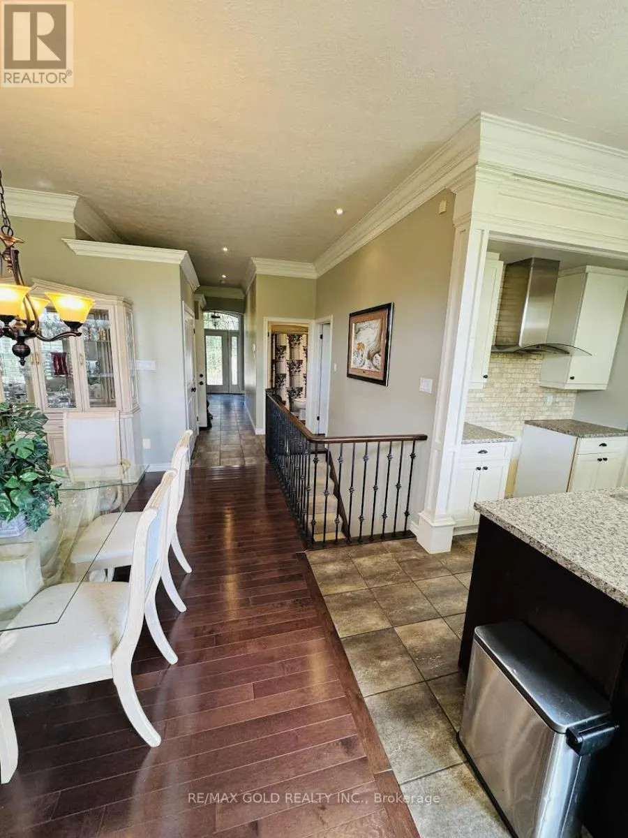 #10 - 68 FAIRVIEW DRIVE