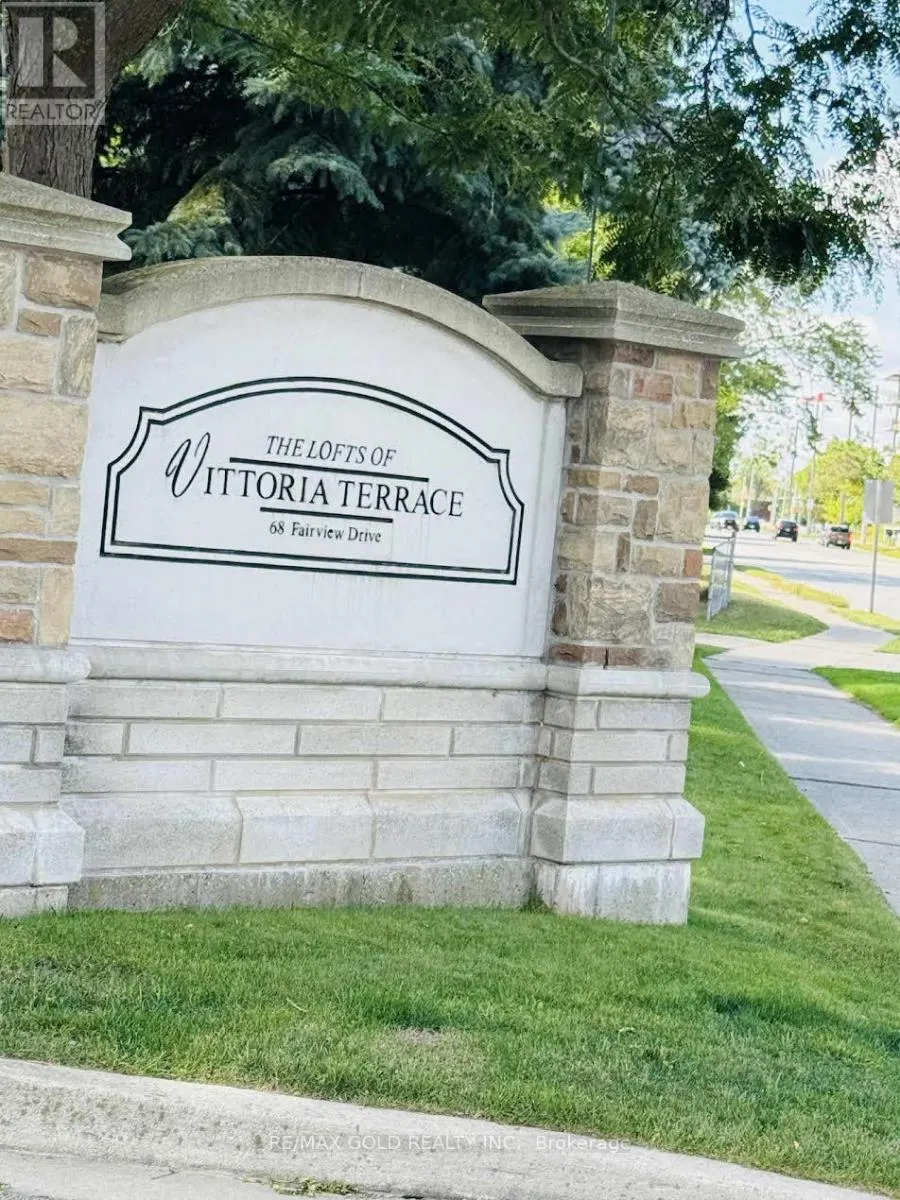 #10 - 68 FAIRVIEW DRIVE