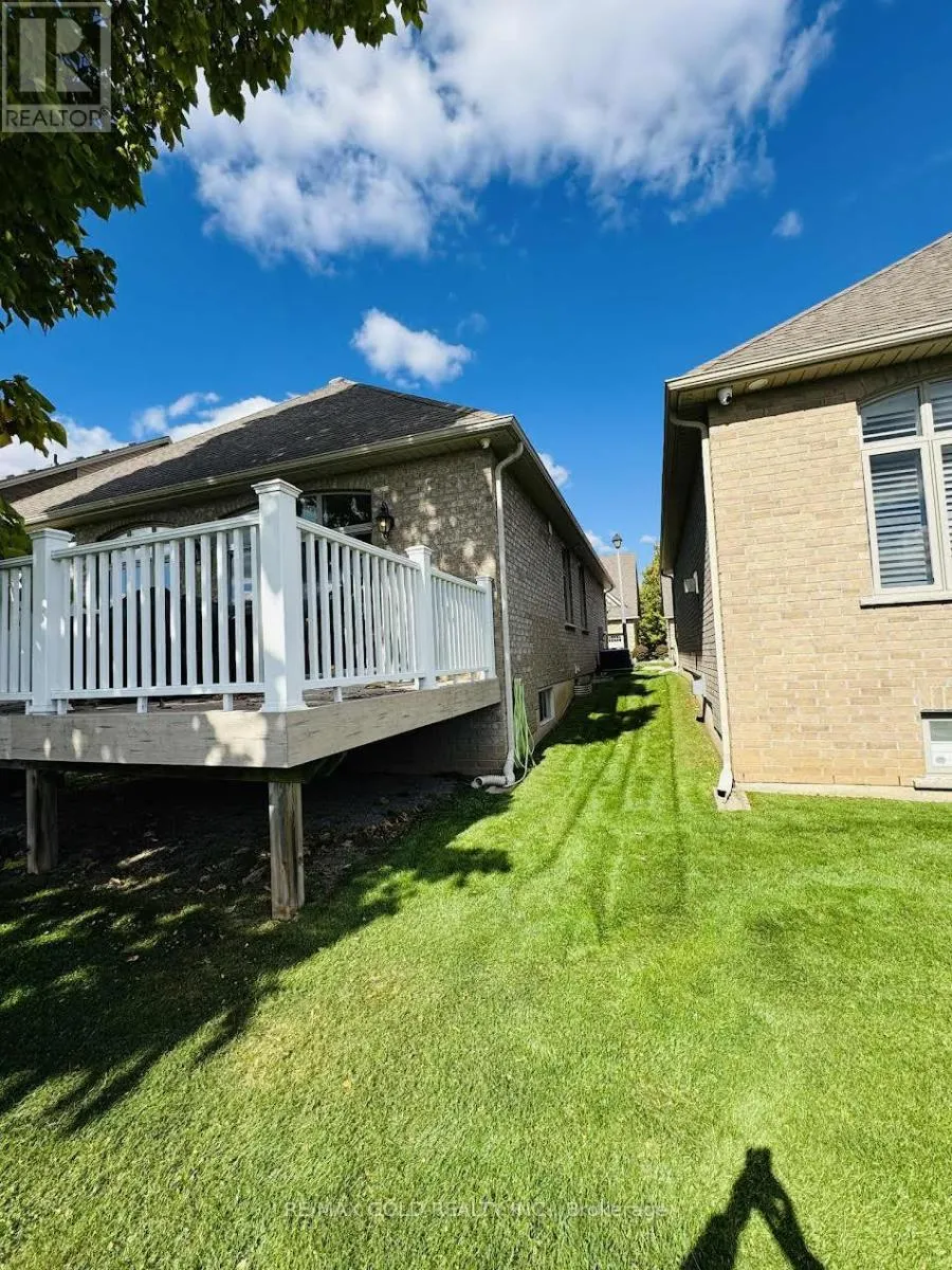 #10 - 68 FAIRVIEW DRIVE