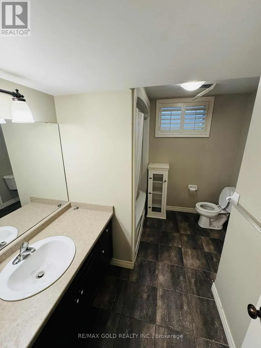 #10 - 68 FAIRVIEW DRIVE