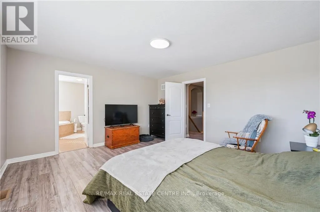 88 FLETCHER CIRCLE