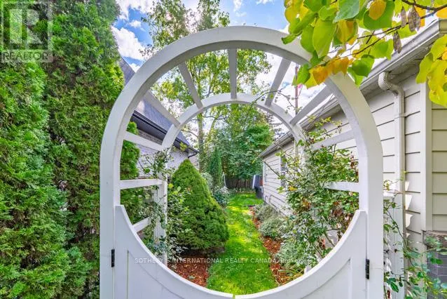 32 PARKER AVENUE