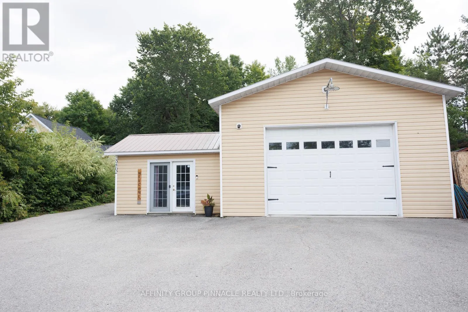 3462 MONCK ROAD