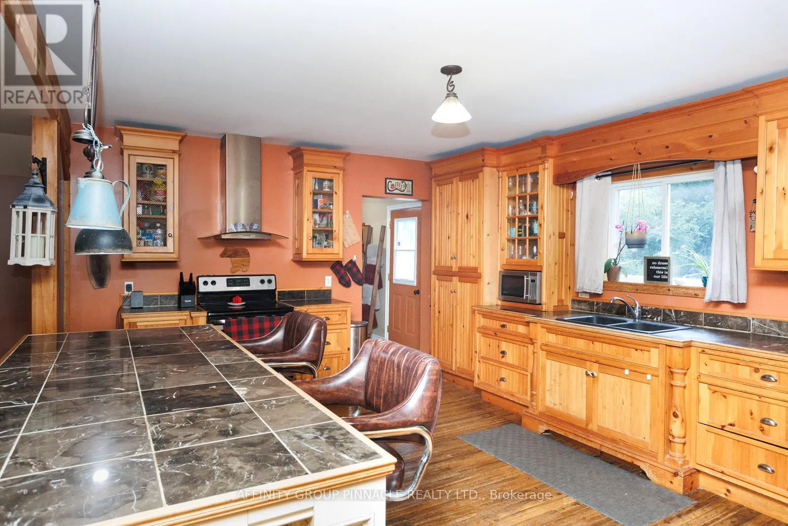 3462 MONCK ROAD