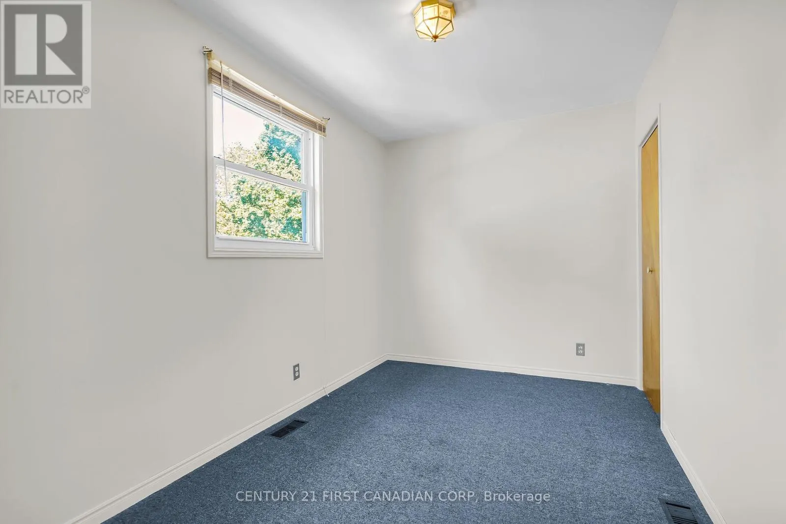 42 BRISCOE STREET E