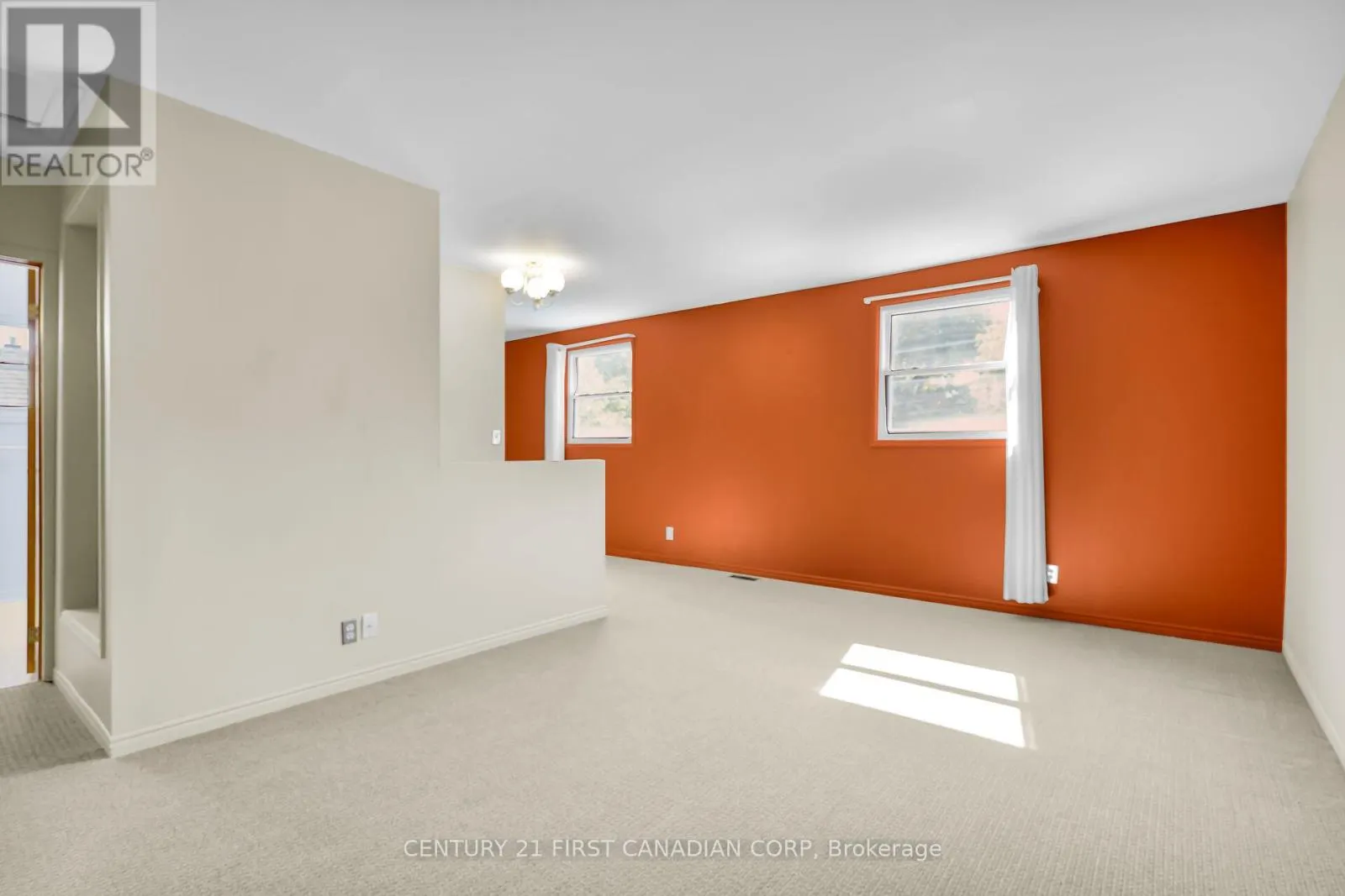 42 BRISCOE STREET E