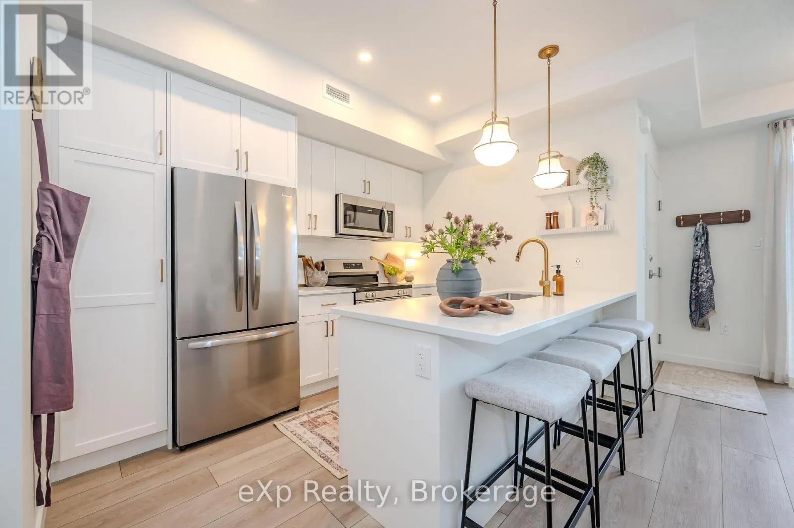 105 - 824 WOOLWICH STREET, #105