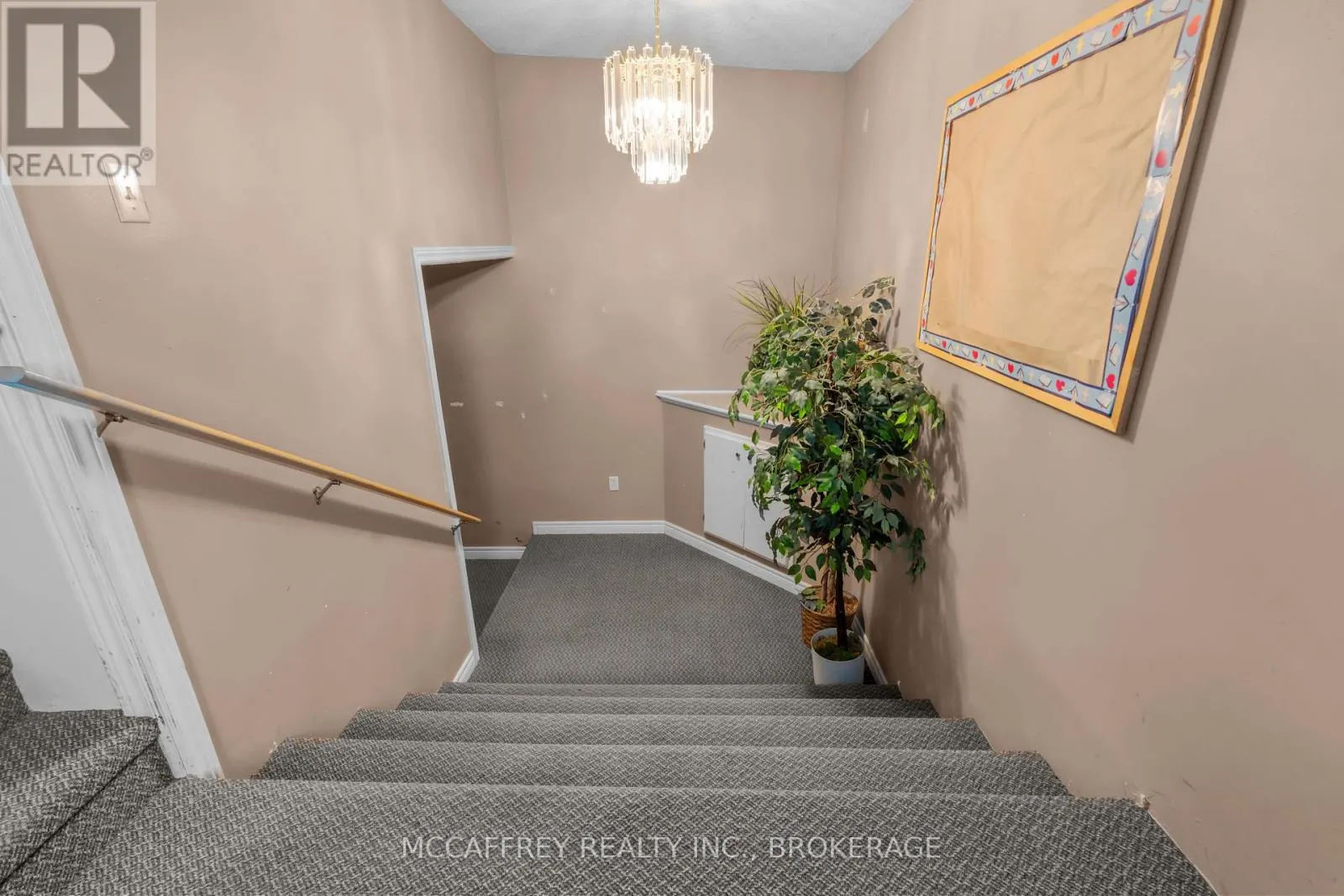 4 NEELY STREET
