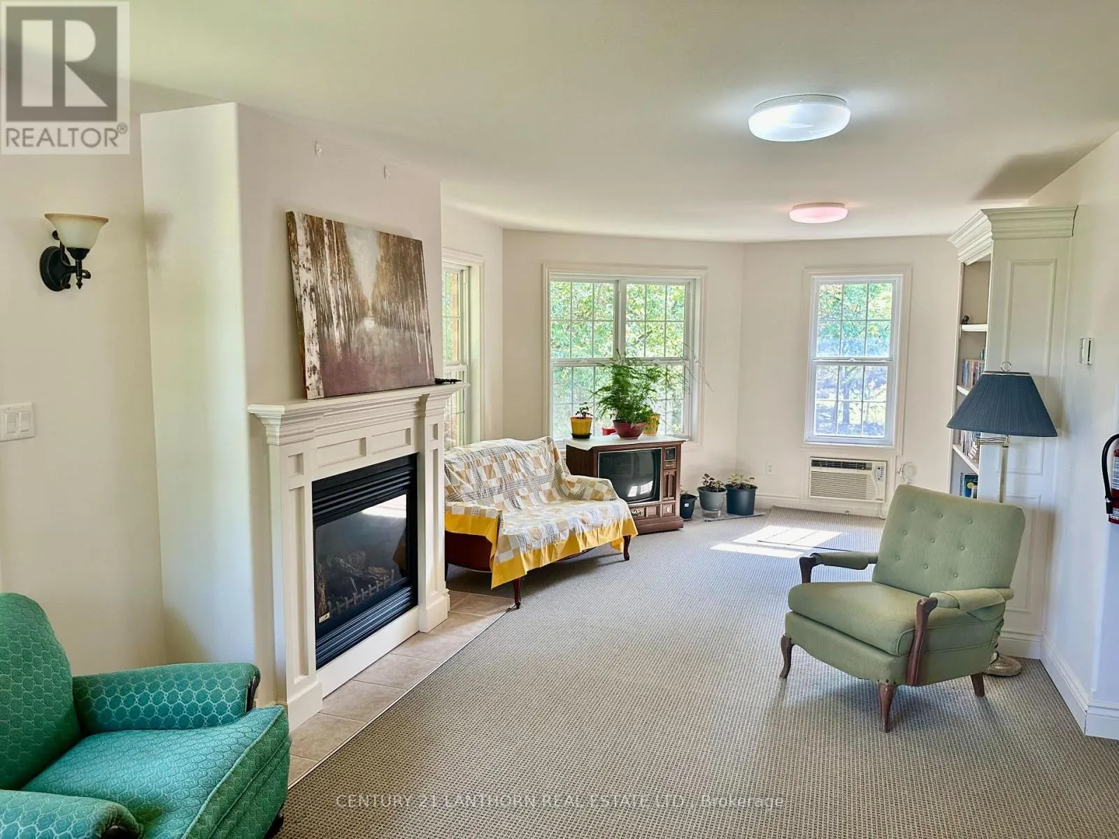 3 - 494 METCALF STREET, #3