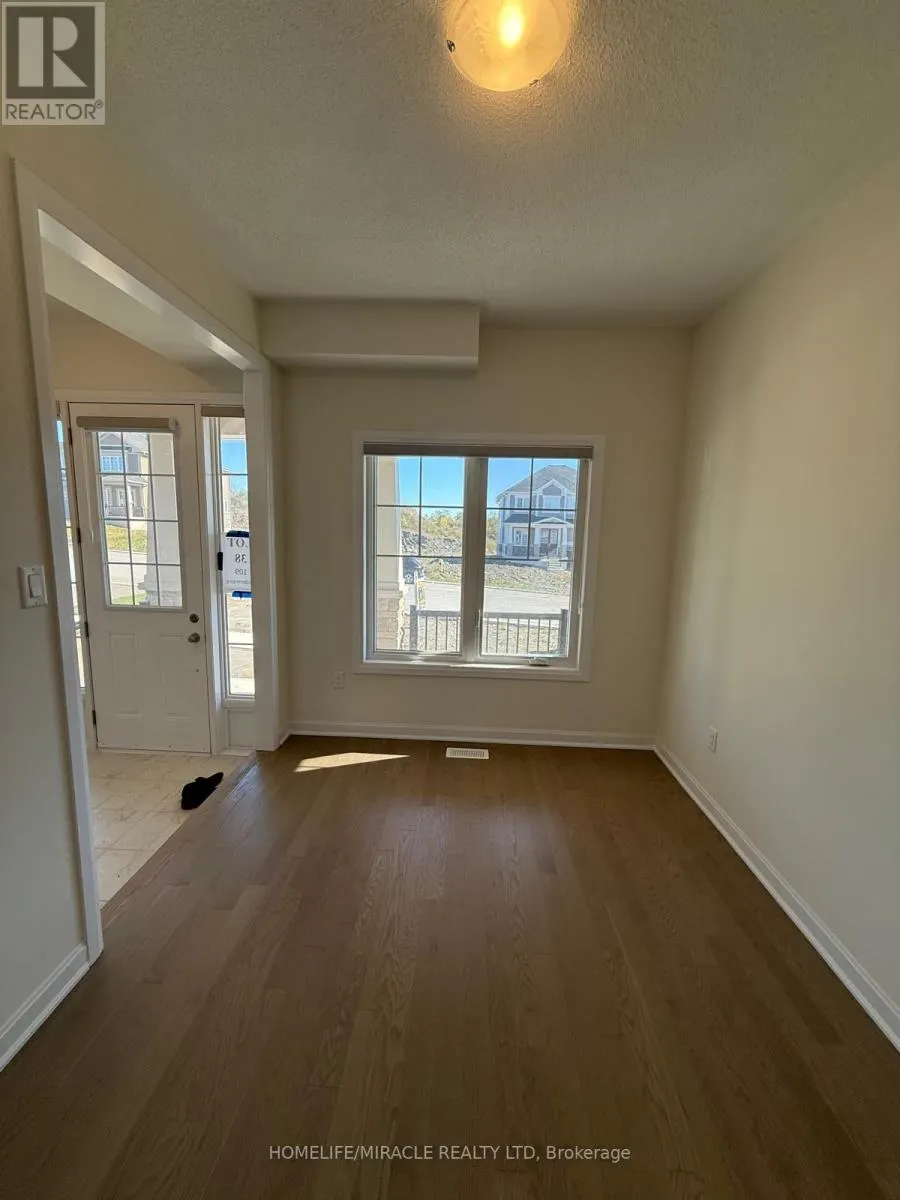 109 WINDERMERE BOULEVARD