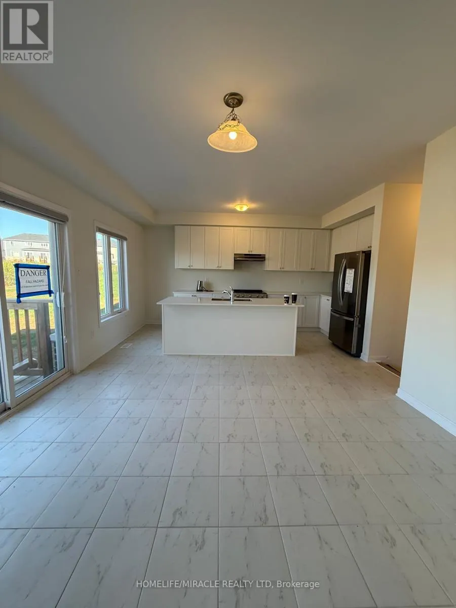 109 WINDERMERE BOULEVARD