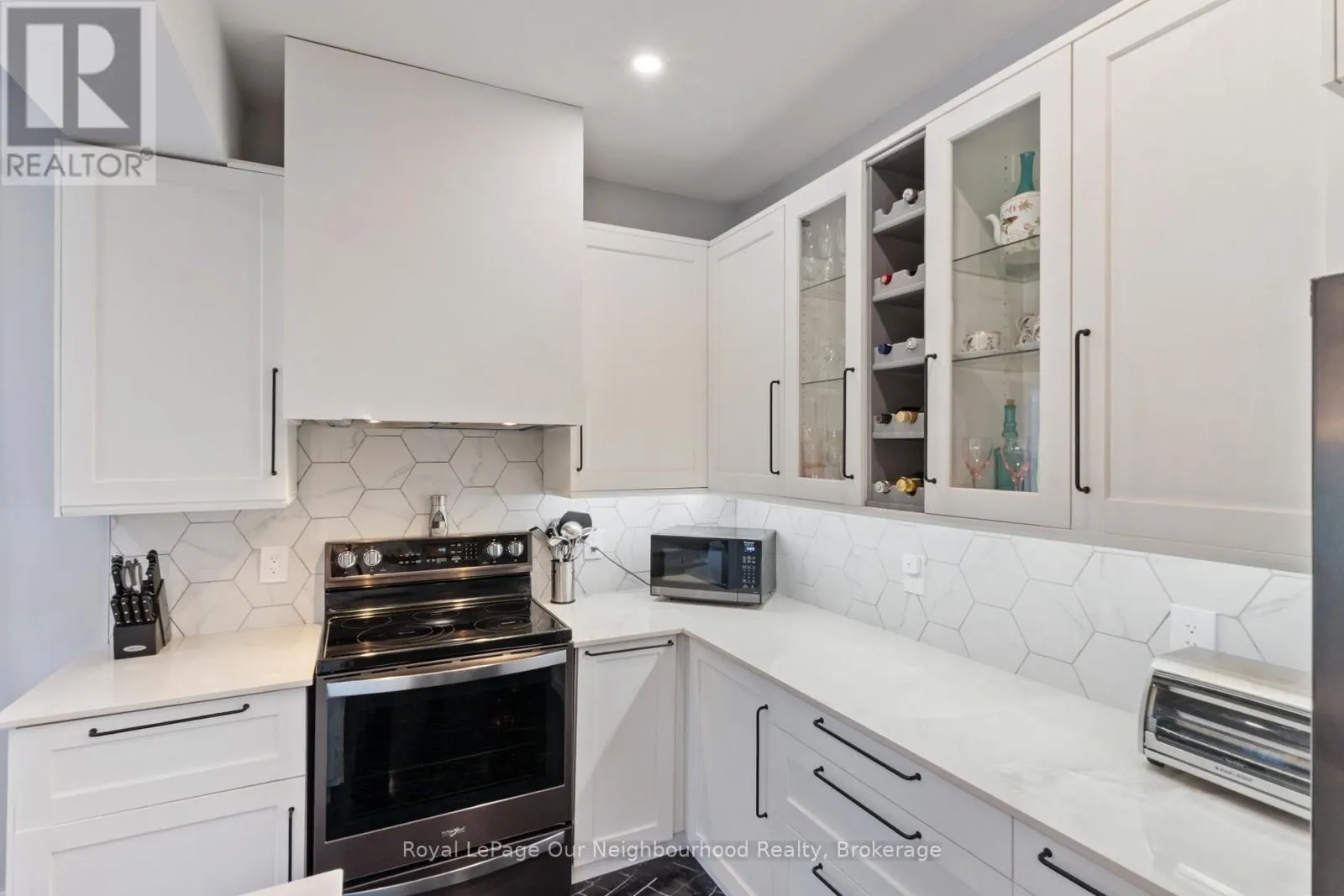 409 CONCESSION RD 8 W