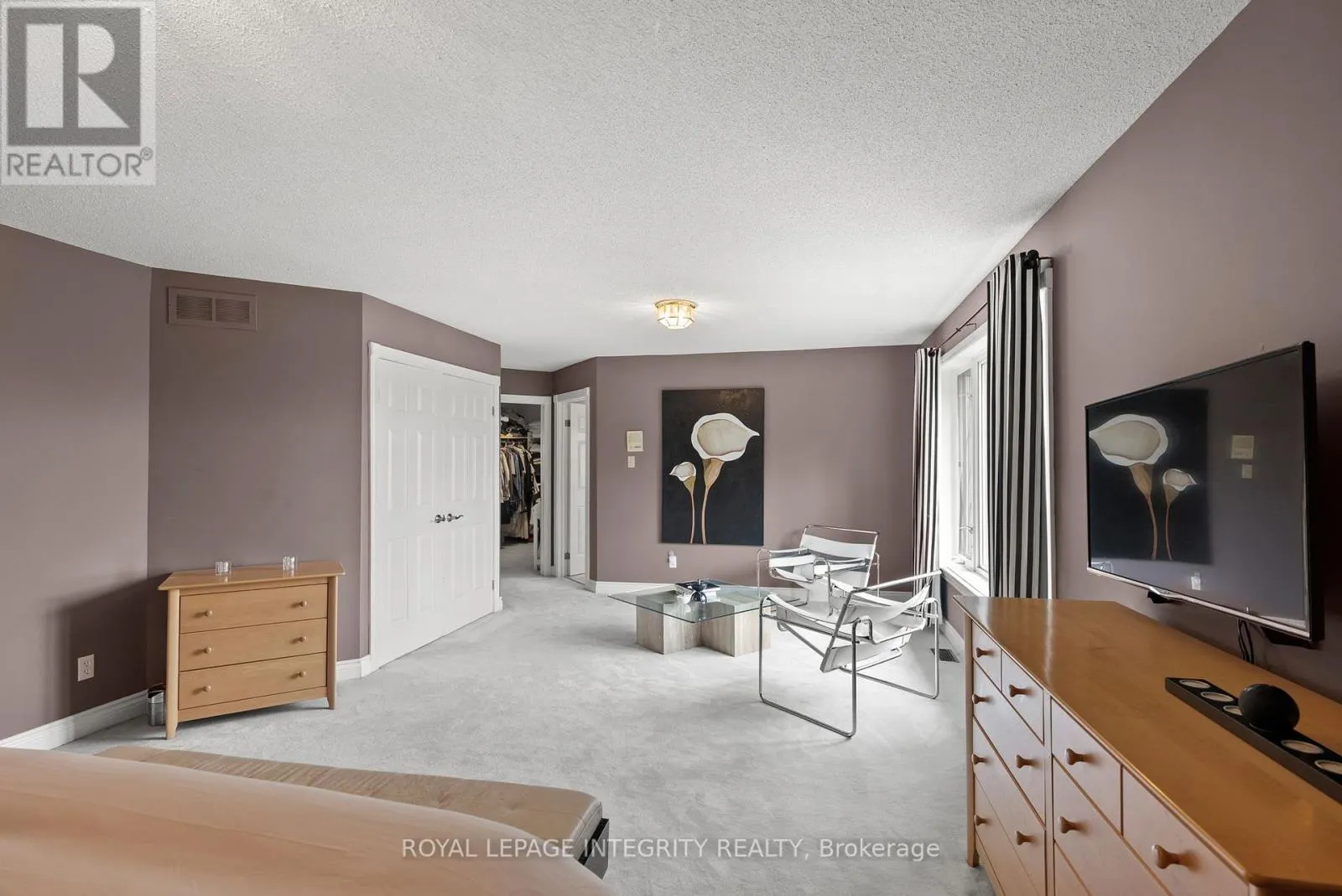 6 MARCHBROOK CIRCLE
