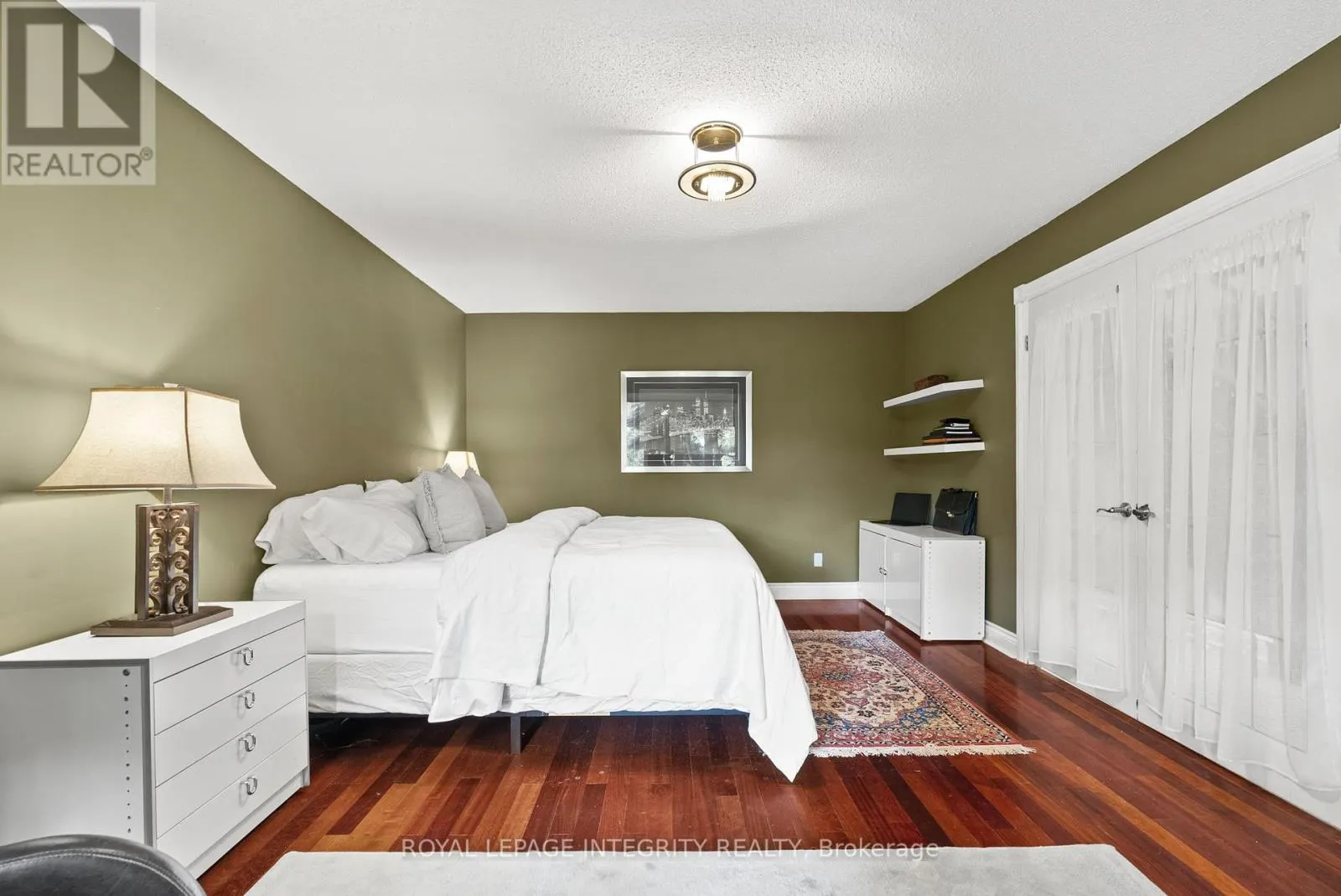 6 MARCHBROOK CIRCLE