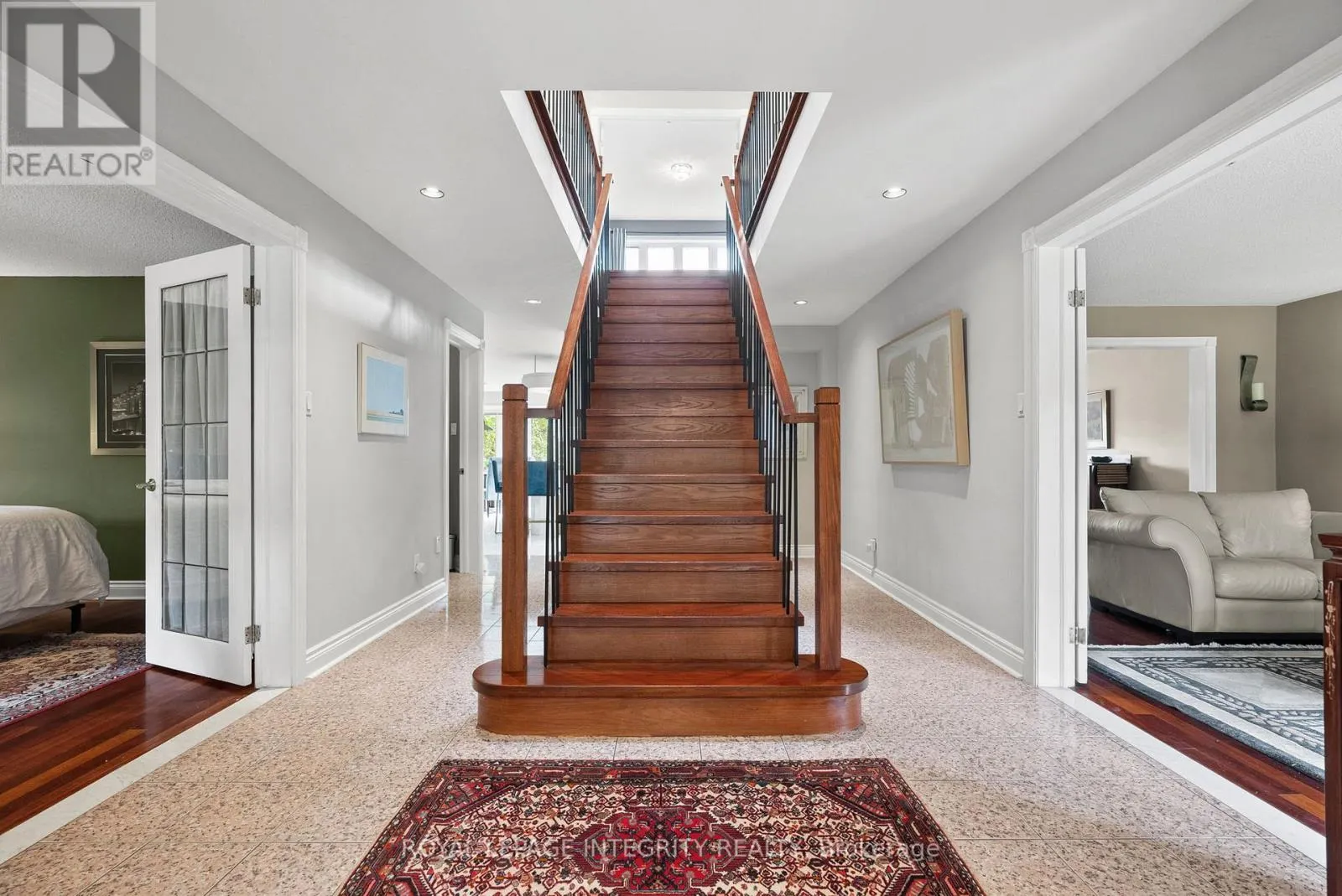 6 MARCHBROOK CIRCLE