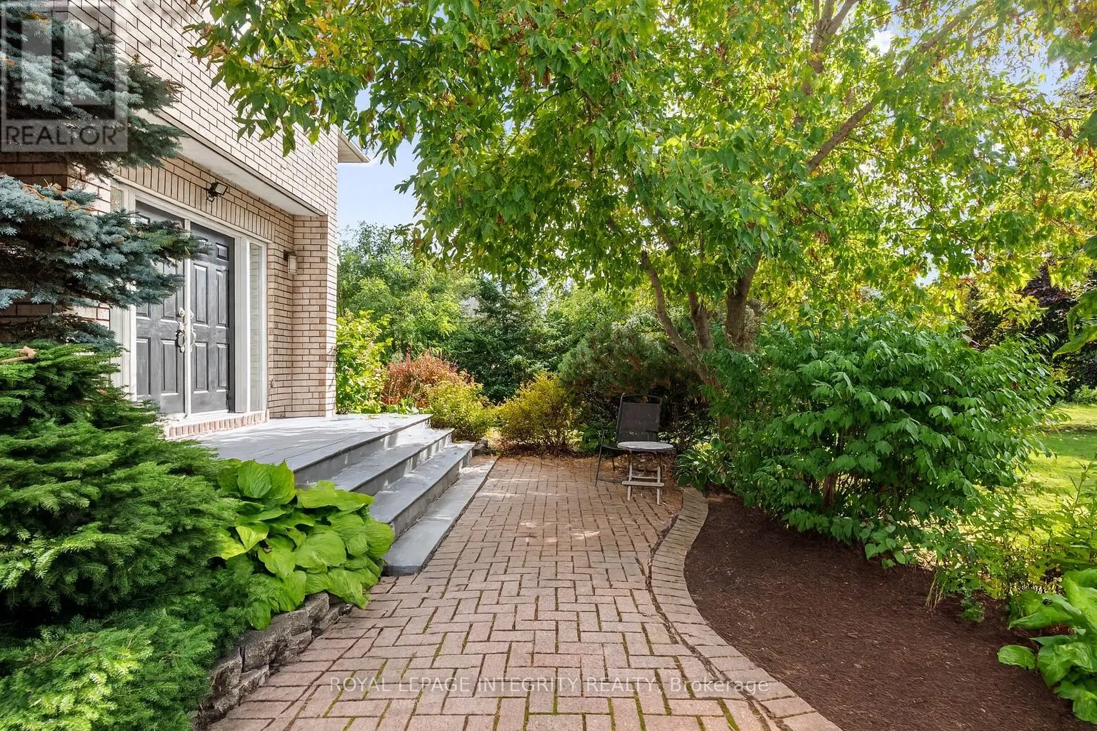 6 MARCHBROOK CIRCLE