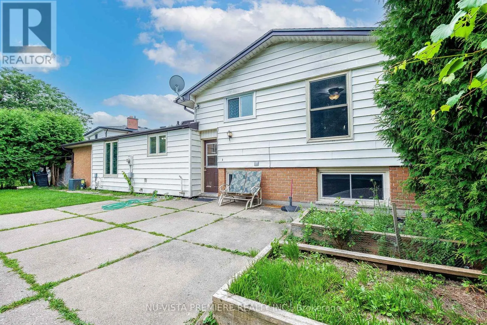 57 MCTAGGART CRESCENT