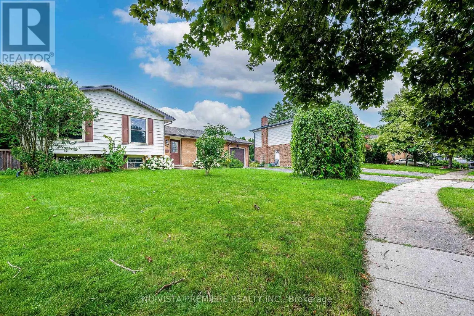 57 MCTAGGART CRESCENT