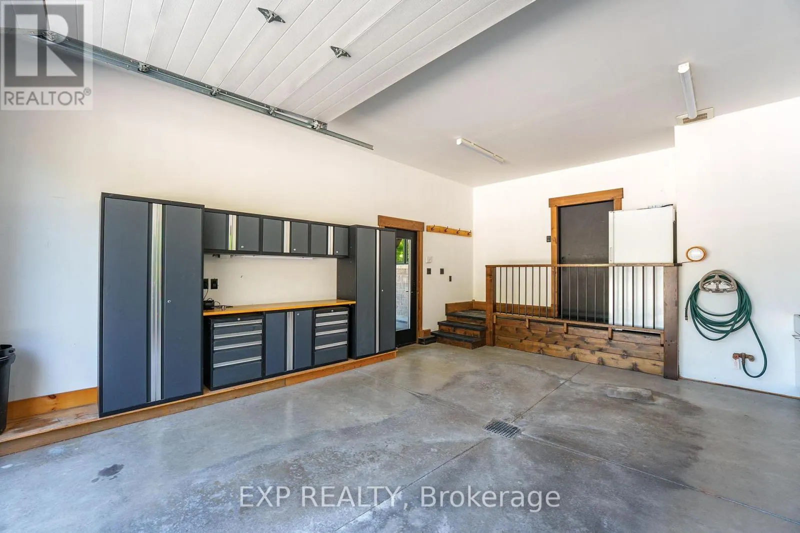 KIMBERLEY - 195718 GREY 7 ROAD