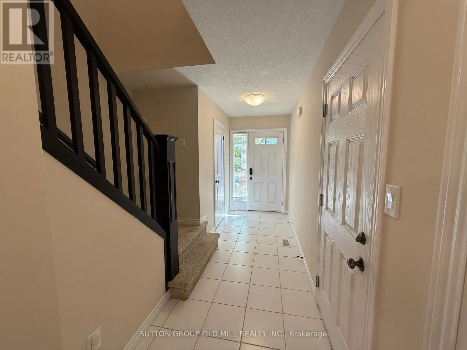 31 - 167 ARKELL ROAD