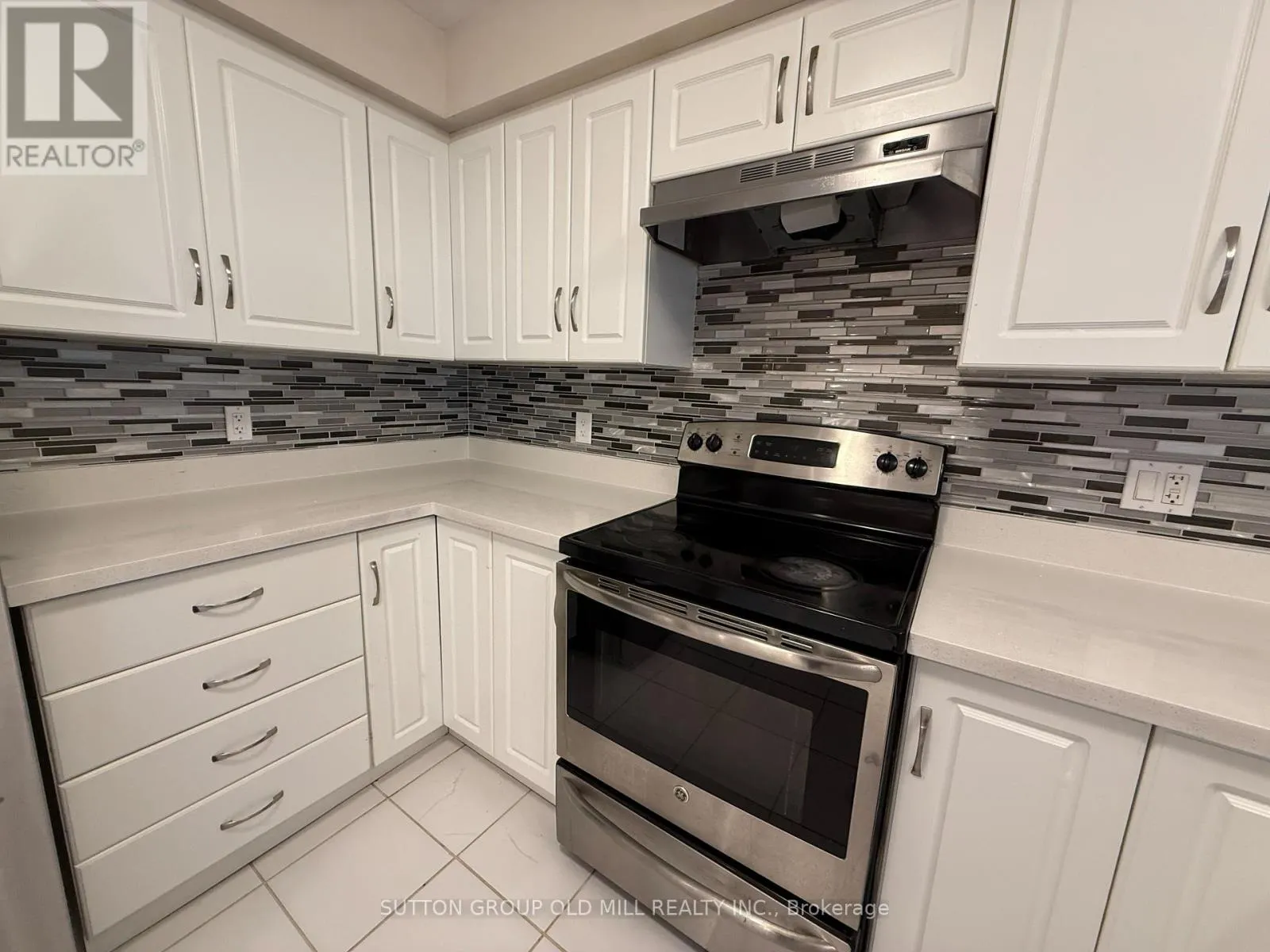 31 - 167 ARKELL ROAD