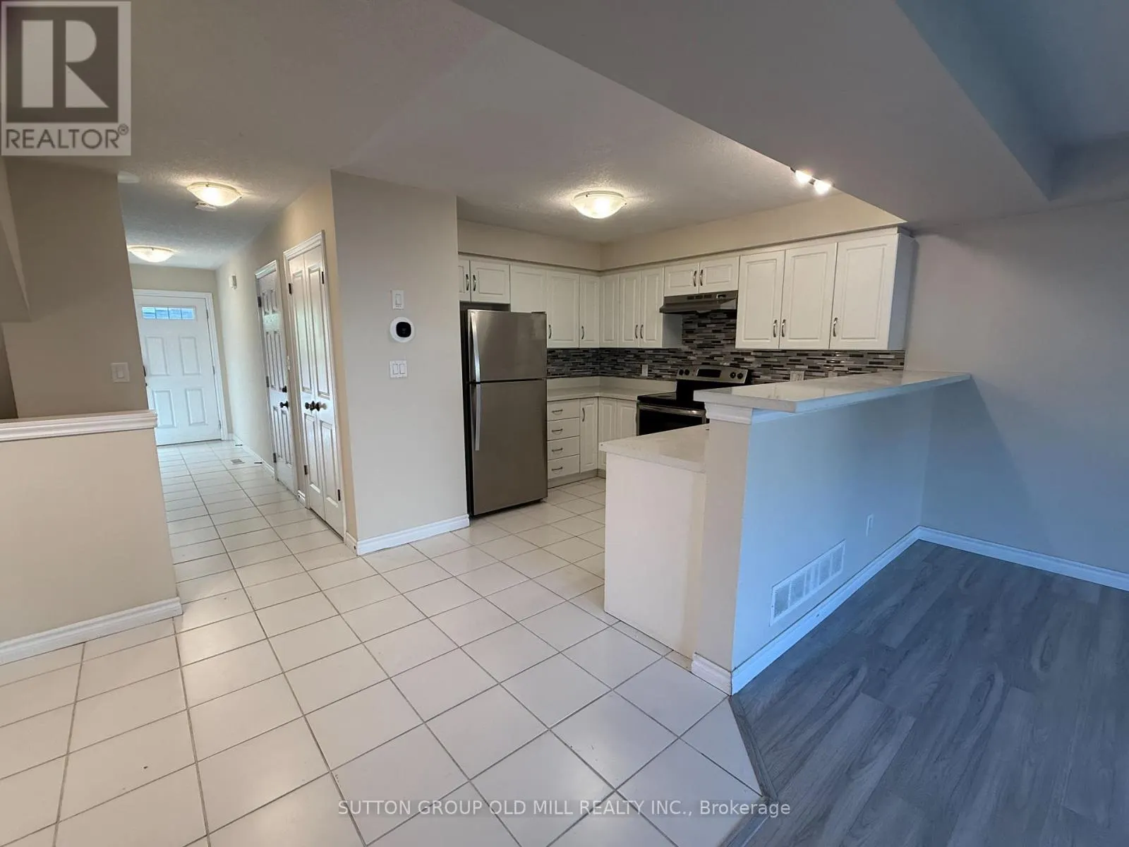 31 - 167 ARKELL ROAD