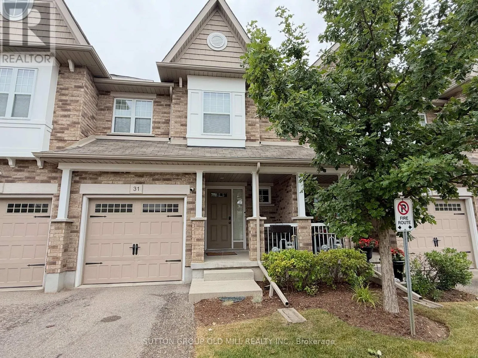 31 - 167 ARKELL ROAD