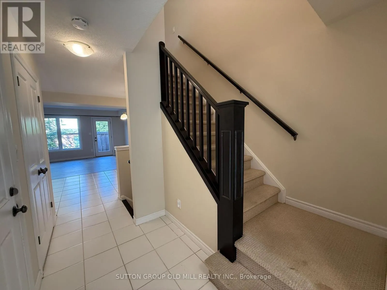 31 - 167 ARKELL ROAD