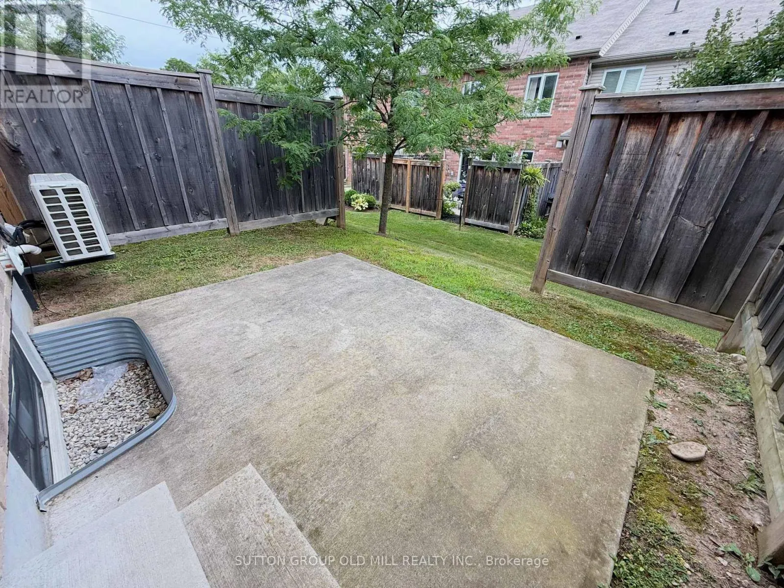 31 - 167 ARKELL ROAD