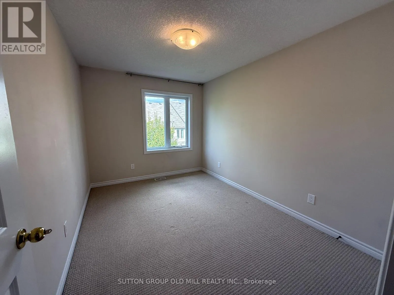 31 - 167 ARKELL ROAD