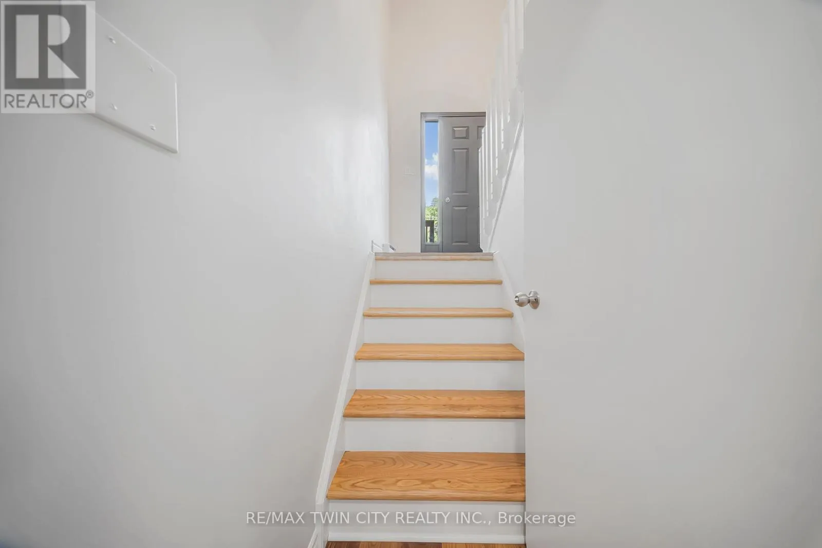 114 BRISTOL STREET