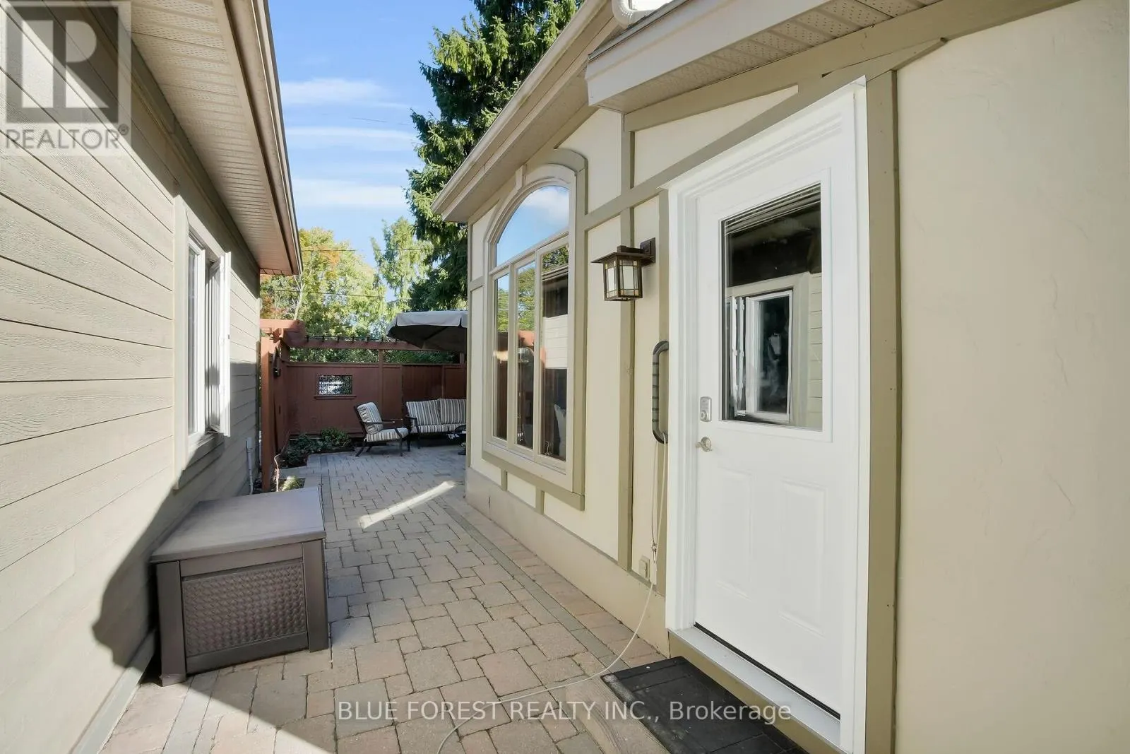 281 CATHCART STREET