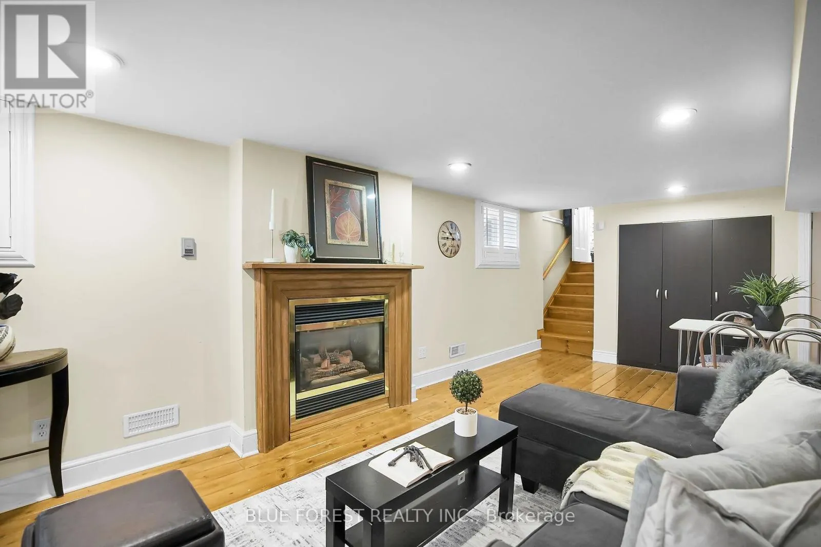 281 CATHCART STREET