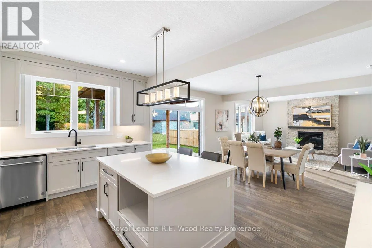 61 SUNVIEW DRIVE