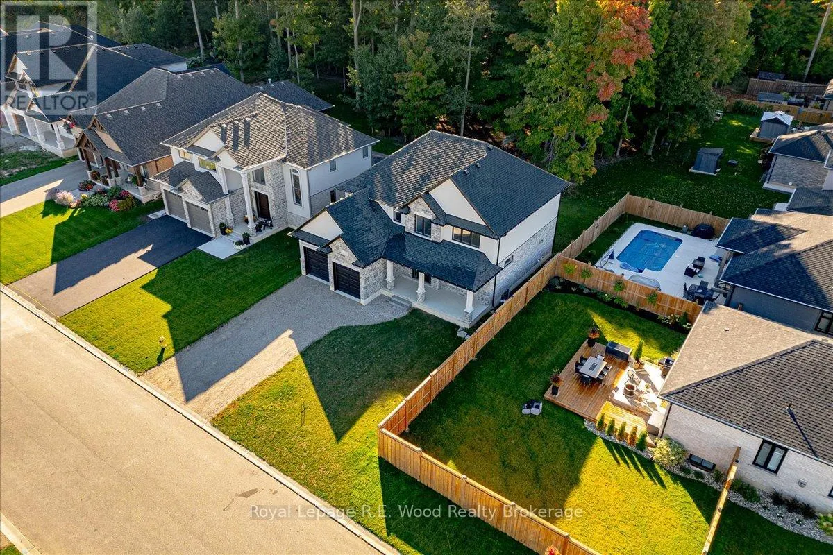 61 SUNVIEW DRIVE