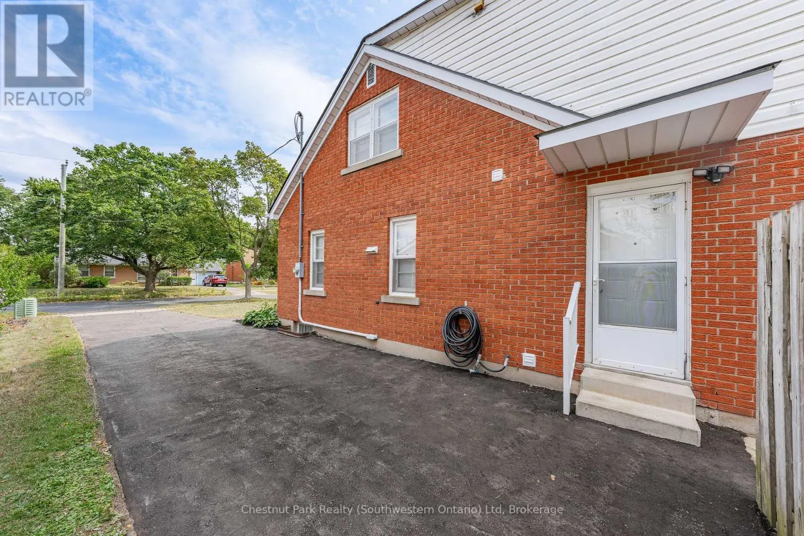 29 RIDGEWOOD AVENUE