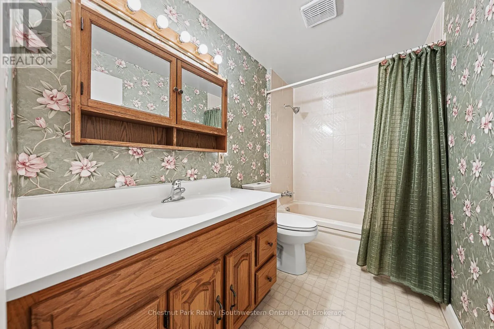 29 RIDGEWOOD AVENUE
