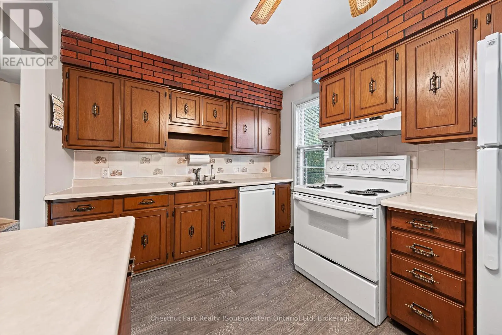 29 RIDGEWOOD AVENUE