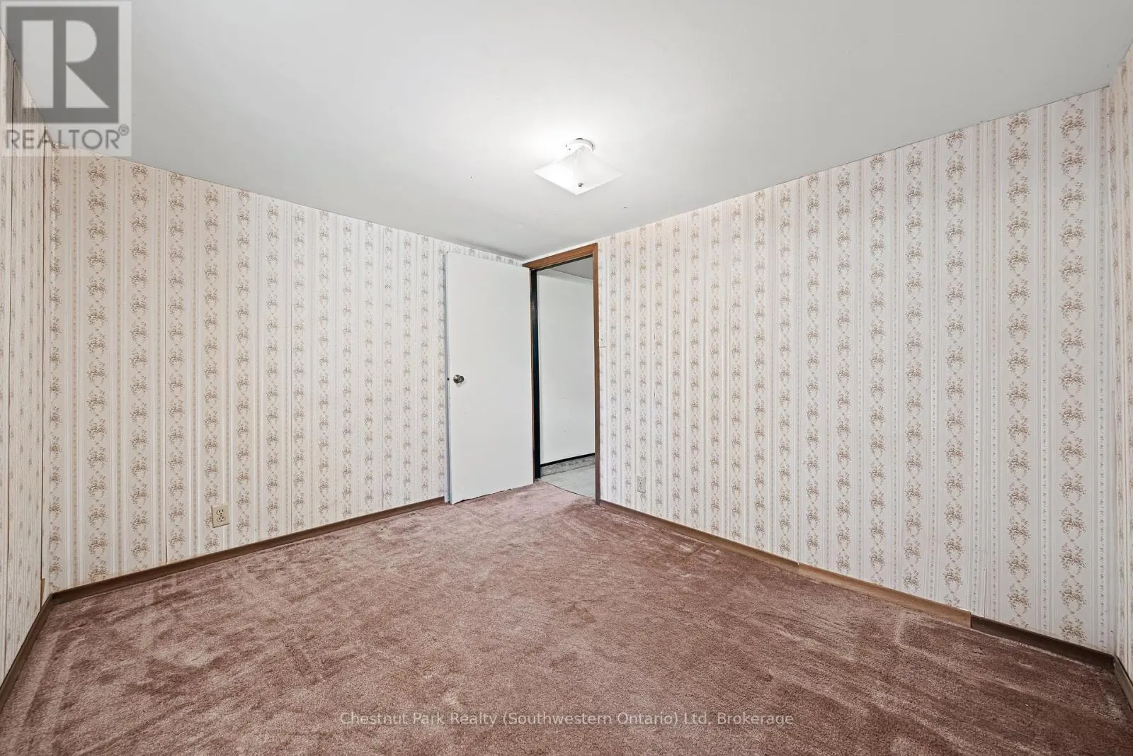 29 RIDGEWOOD AVENUE