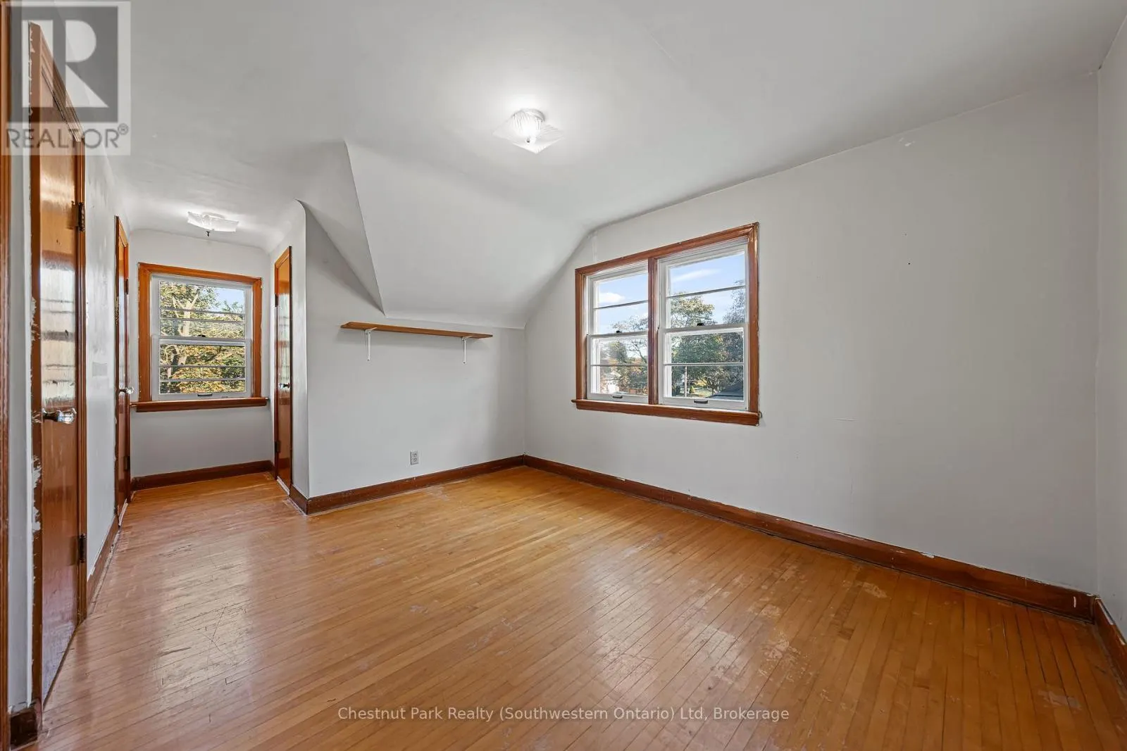 29 RIDGEWOOD AVENUE