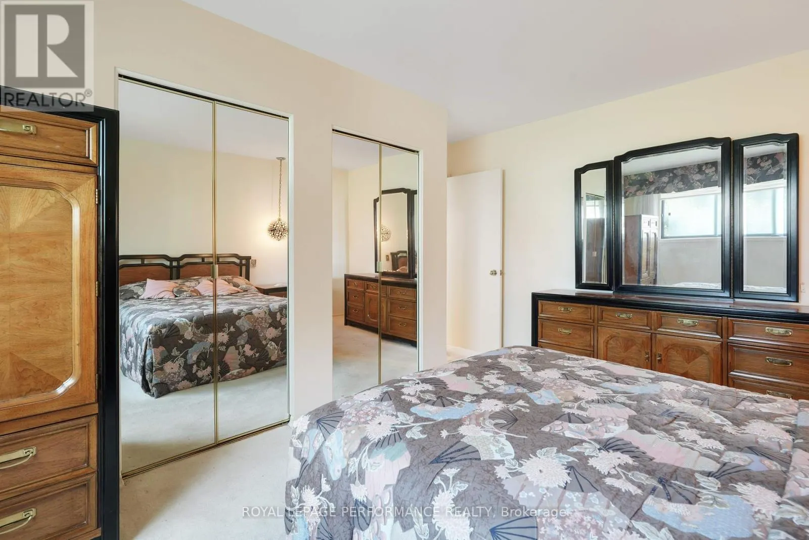 2194 HAIG DRIVE