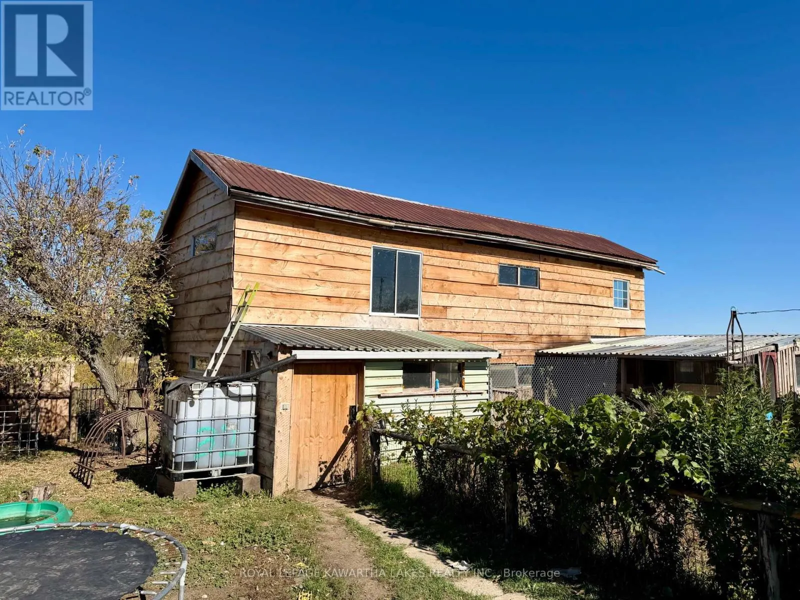 833 WOODVILLE ROAD