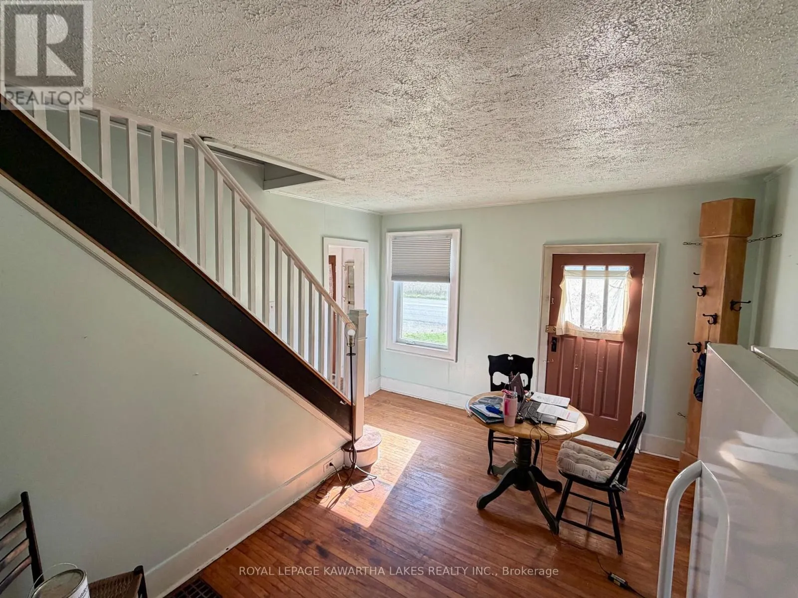 833 WOODVILLE ROAD