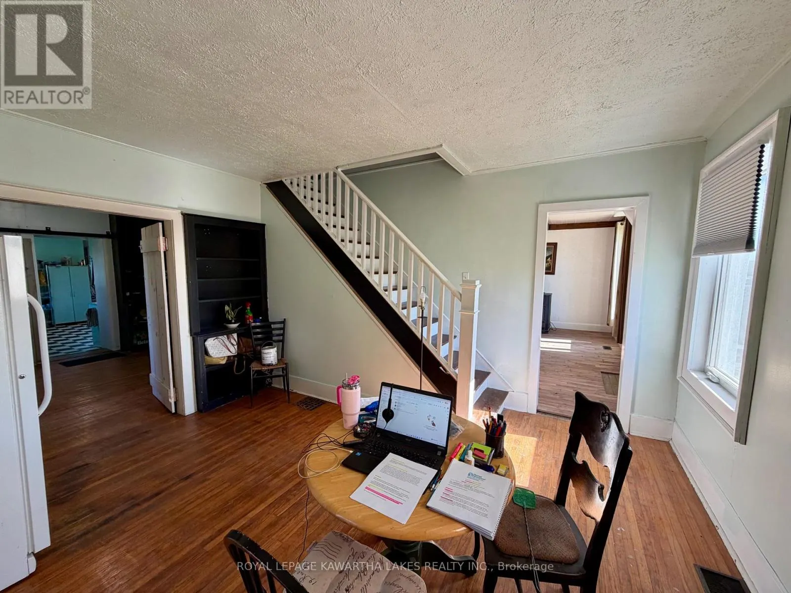 833 WOODVILLE ROAD