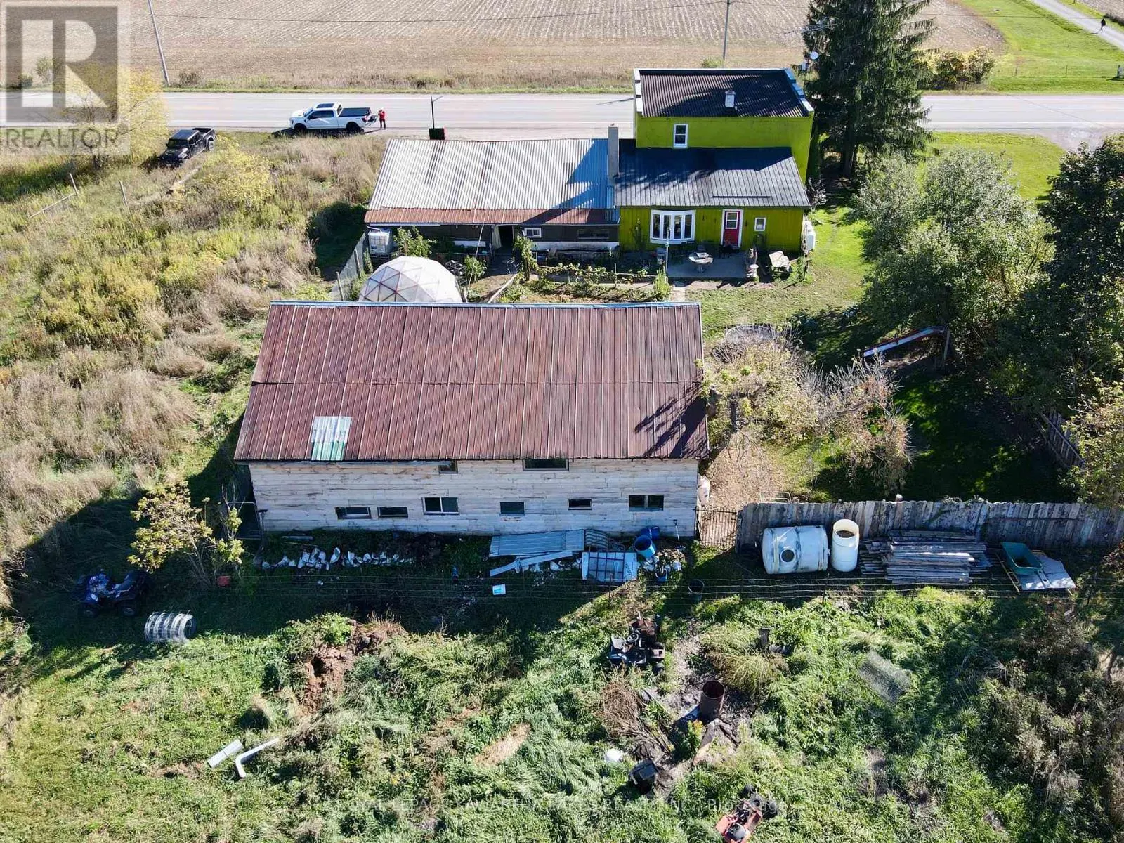 833 WOODVILLE ROAD