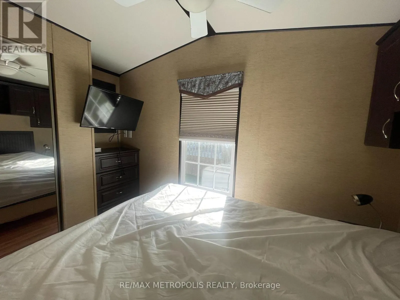 18-73 - 486 CTY CHERRY BEACH LANE