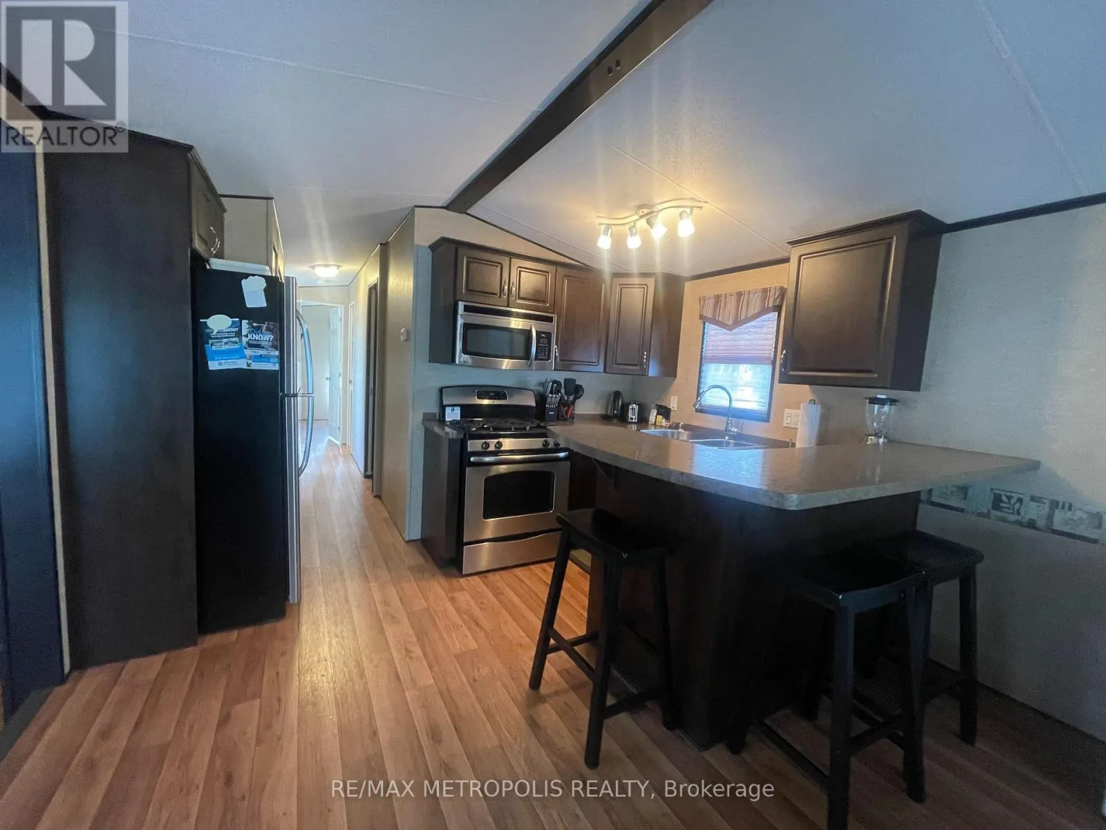18-73 - 486 CTY CHERRY BEACH LANE